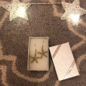 Star fish earrings!!